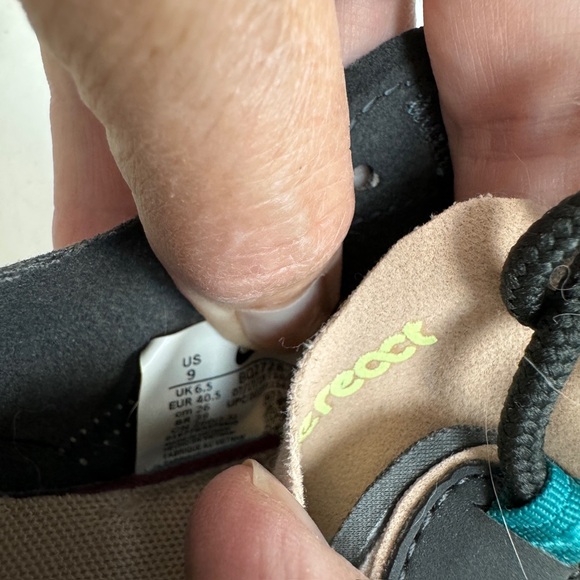 Nike Women's React Element 55 Sneakers Fossil Stone Athletic Shoes Size 9 - Picture 9 of 9